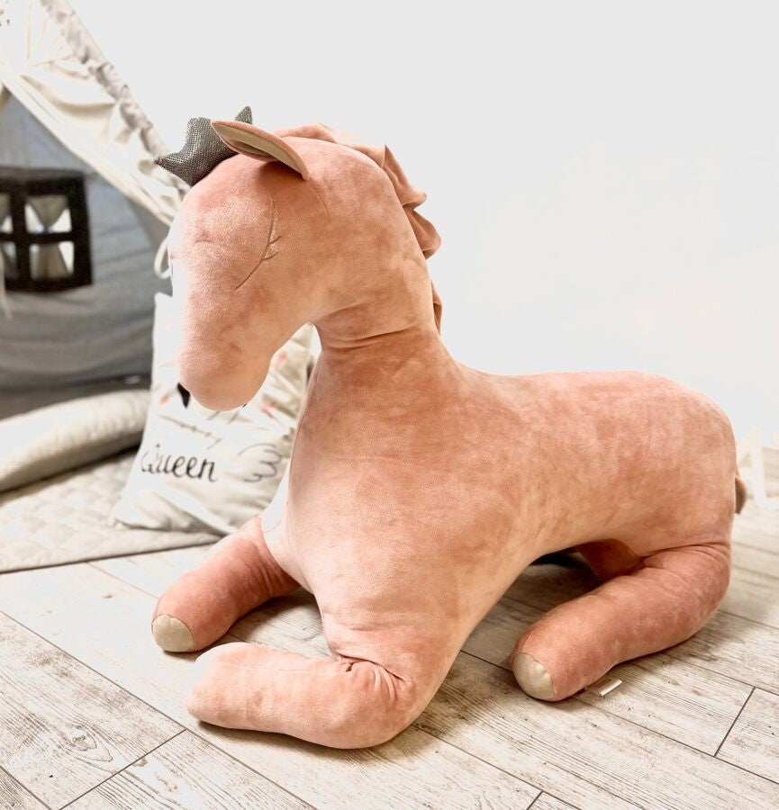 Kai aš mažas buvau Giant Pegasus 90cm Soft Toy – бяла гигантска плюшена играчка Пегас ръчно изработена в Литва | Nestling