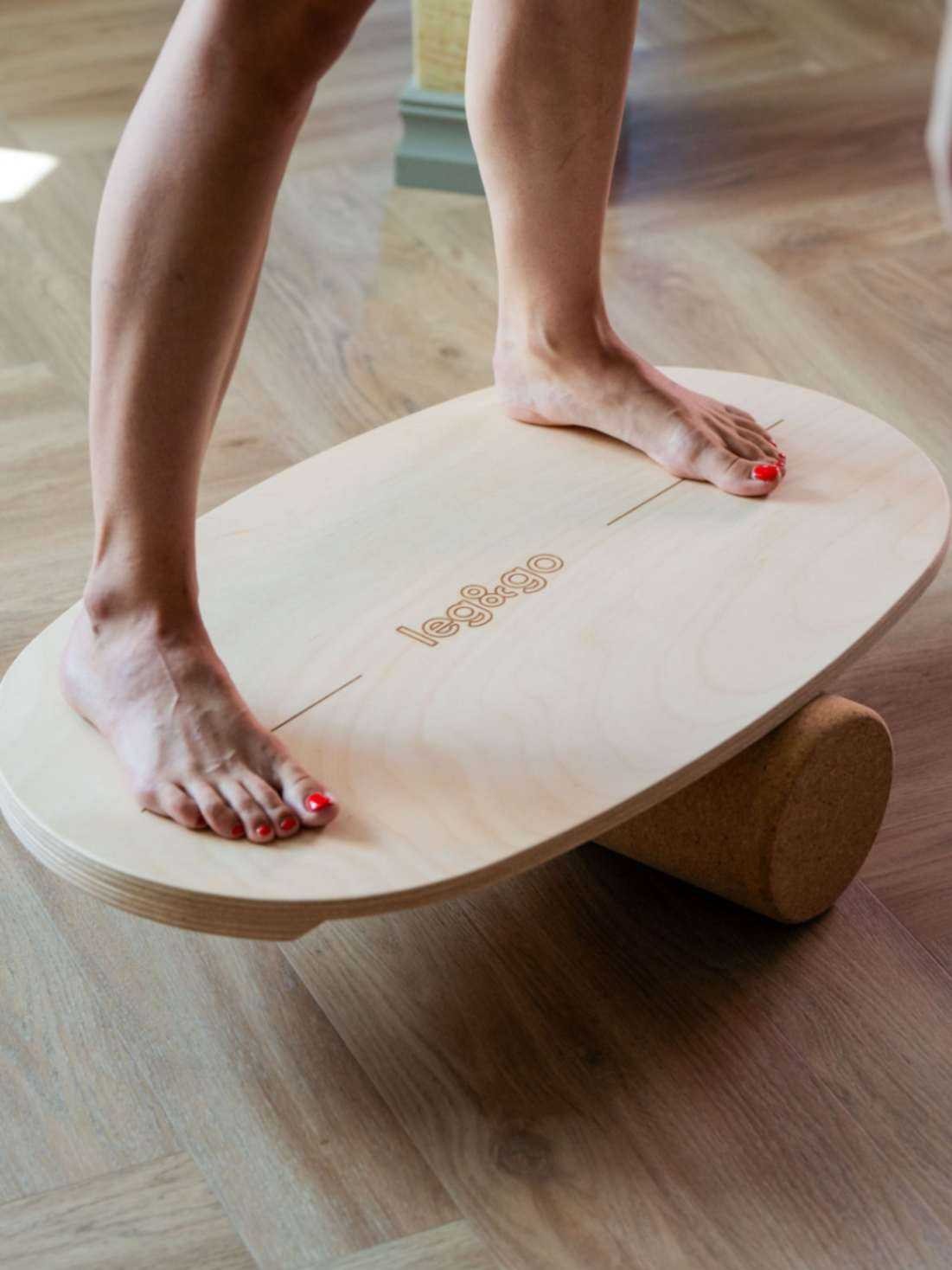 leg&go Round Balance Board With Exercise Roll – No Logo | Nestling