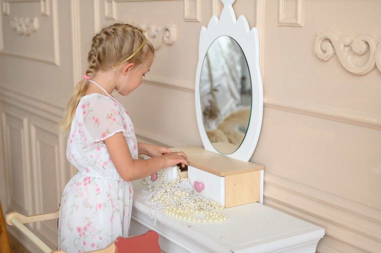 Family-scl Princess Beauty Table Chair with Mirror Crown – girl playing at vanity table | Nestling