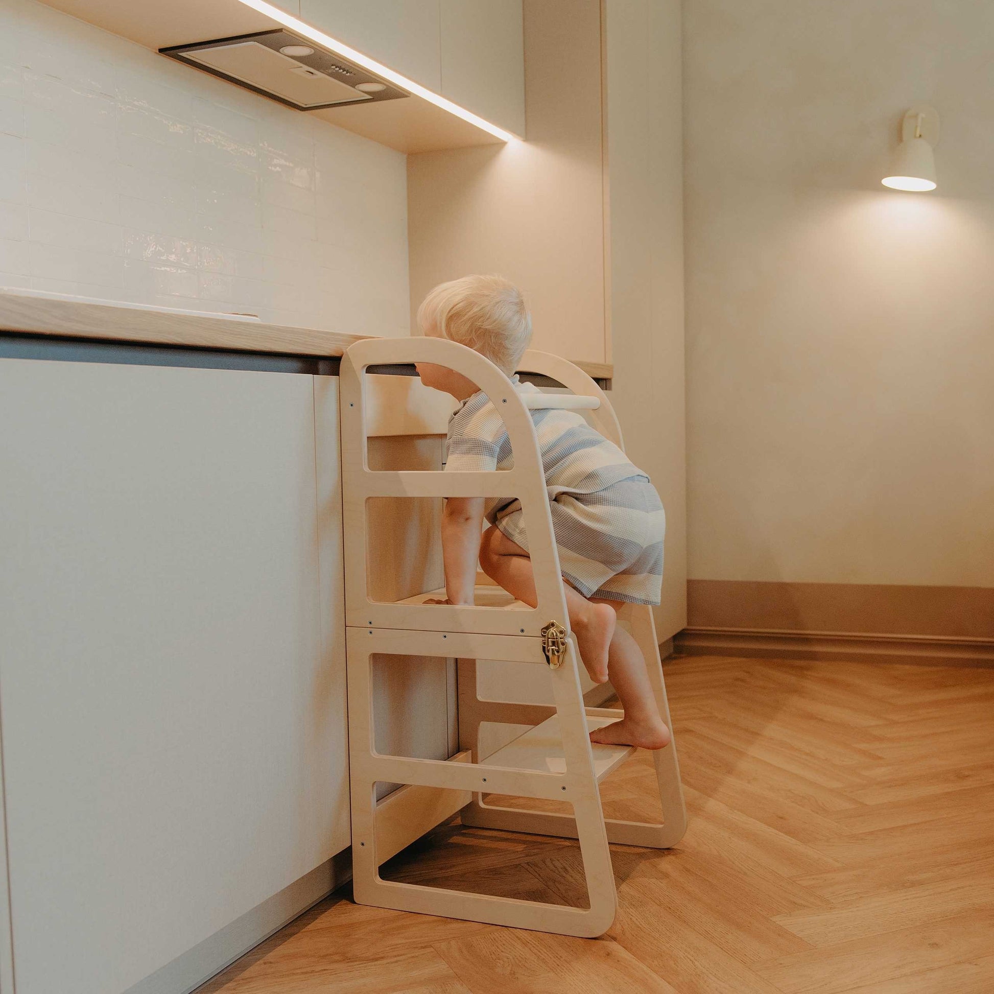 leg&go Transformable Kitchen Tower – Sleekstep | Nestling