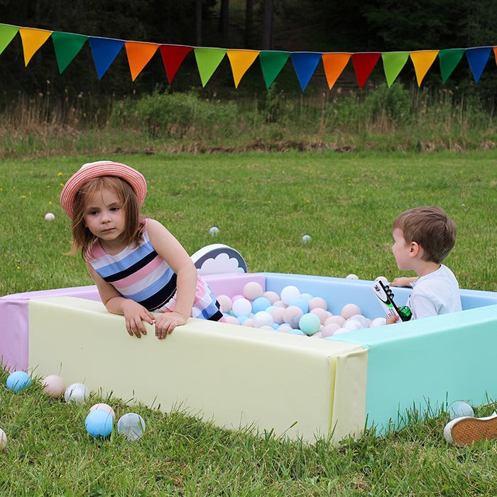 IGLU Soft Play Ball Pit – Light Pastel