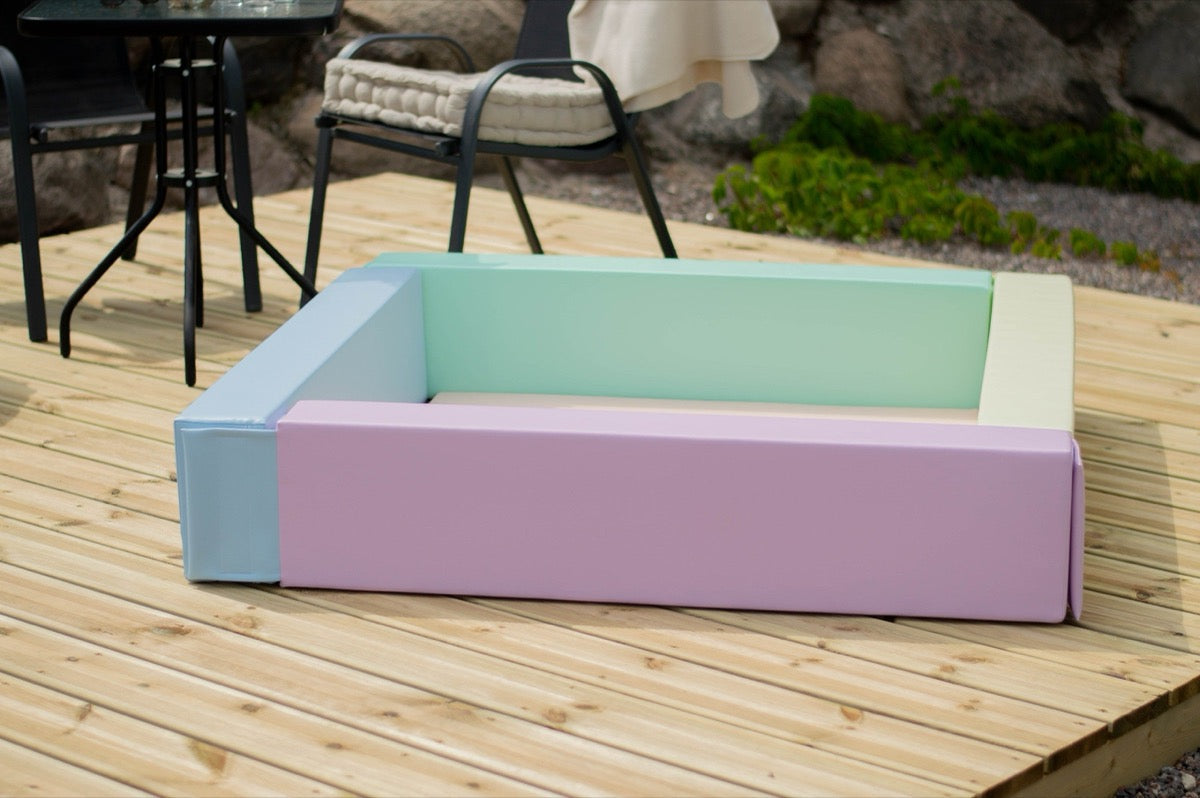 IGLU Soft Play Ball Pit – Light Pastel