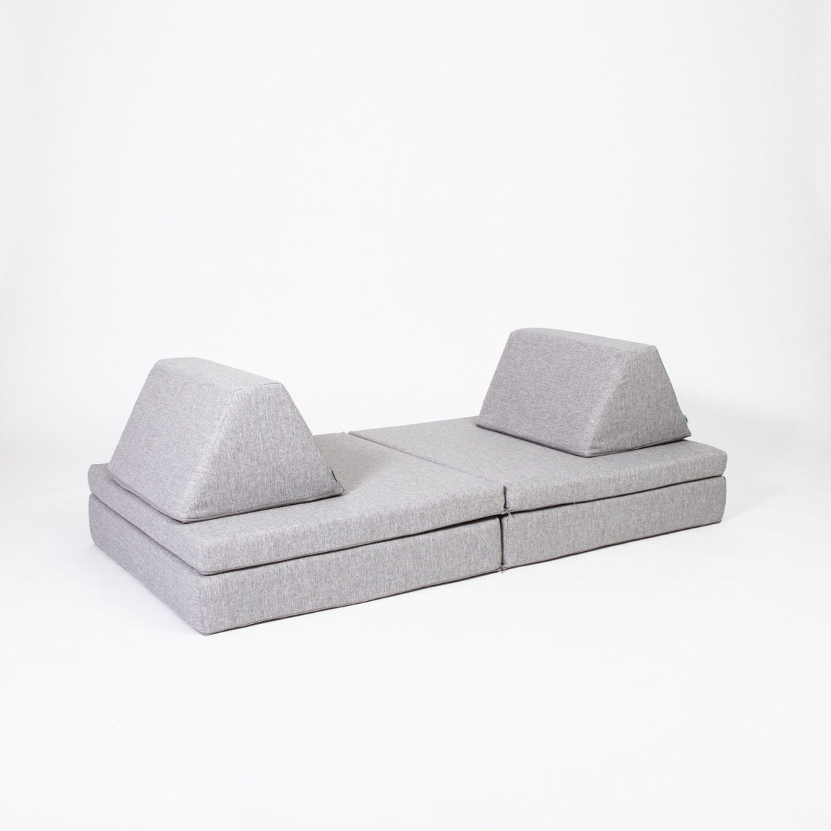 Monboxy Activity Play Mattress Set Grey Foam Sofa – модулни части наредени като игрална площадка | Nestling