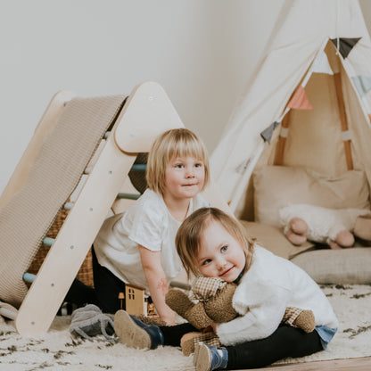 leg&go Pikler Triangle – Pastel | Nestling