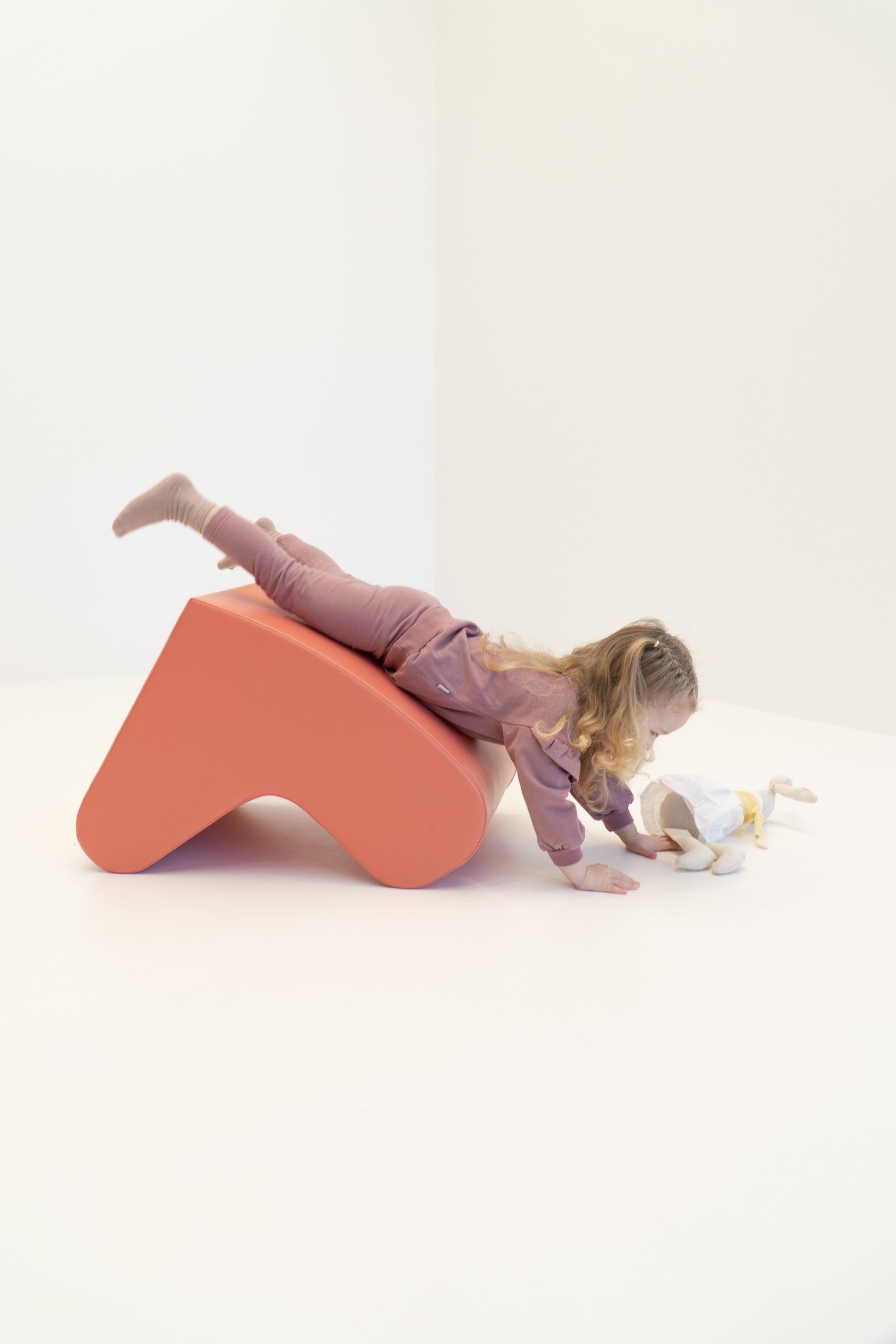 IGLU Rocking Chair – Salmon | Nestling