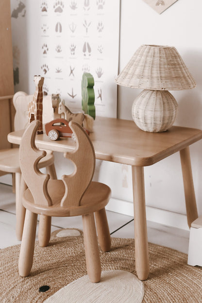 Side view of Kidozia Deer beech wood kids table and chair, Scandinavian design