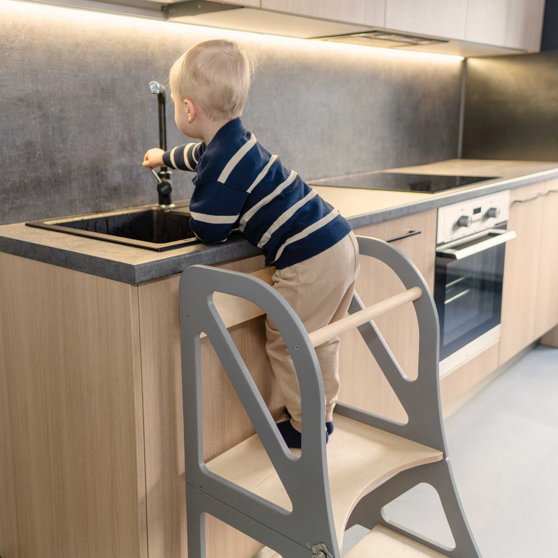 leg&go Transformable Kitchen Tower – Securestep | Nestling
